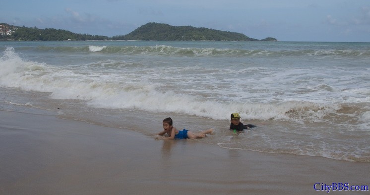 2012泰国清迈-曼谷-华欣-甲米-普吉-华欣-清迈3500公里自驾游之普吉Phuket芭东Patong海滩 ... ... ... ... . ... 2012泰国清迈-曼谷-华欣-甲米-普吉-华欣-清迈3500公里自驾游之普吉Phuket芭东Patong海滩 ... ... ... ... . ...