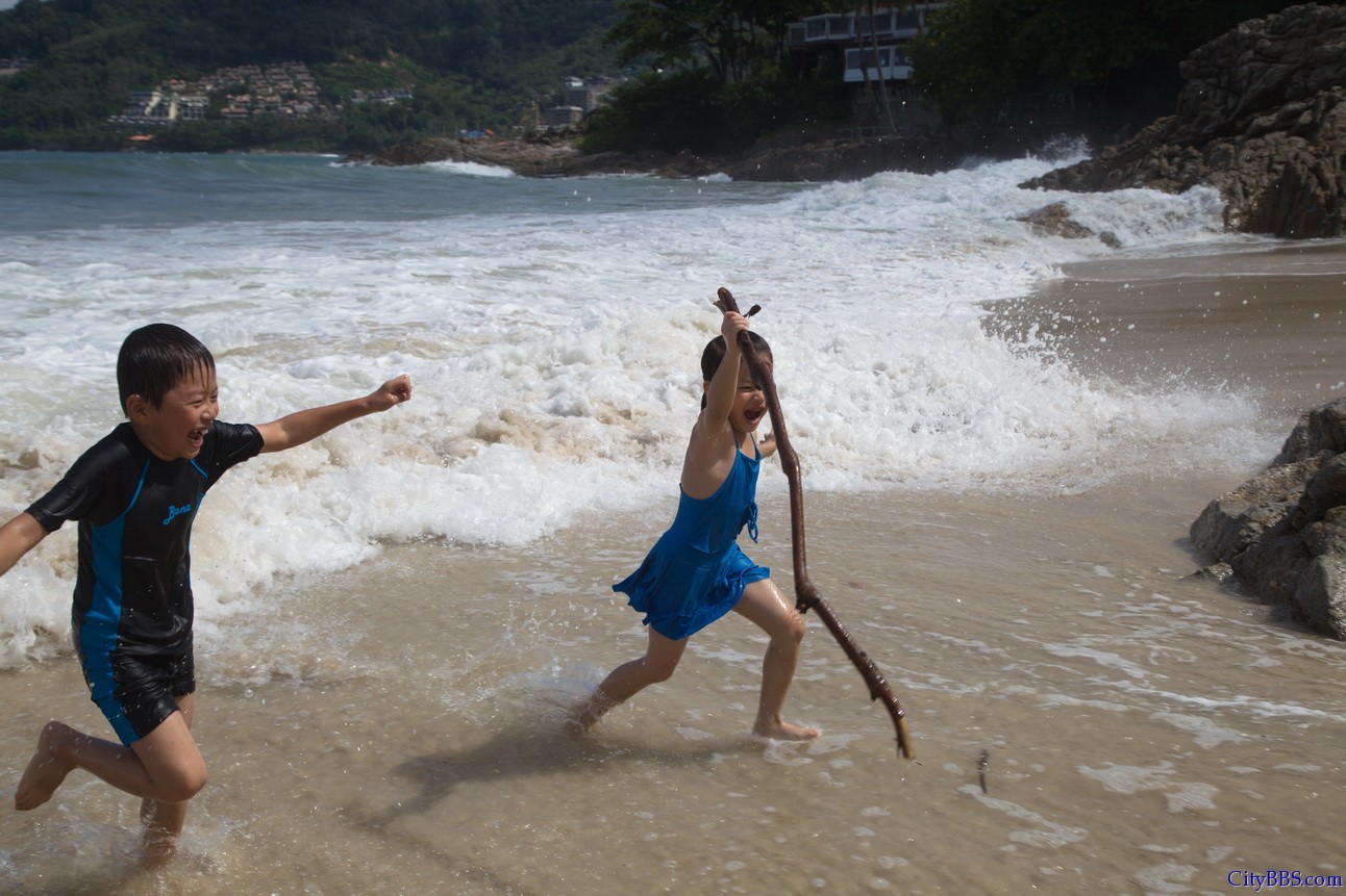 2012泰国清迈-曼谷-华欣-甲米-普吉-华欣-清迈3500公里自驾游之普吉Phuket芭东Patong海滩 ... ... ... ... . ... 2012泰国清迈-曼谷-华欣-甲米-普吉-华欣-清迈3500公里自驾游之普吉Phuket芭东Patong海滩 ... ... ... ... . ...